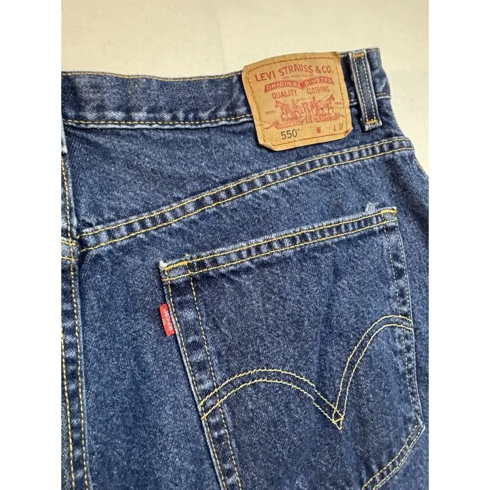 Levi’s 550 Classic Relaxed Fit Jeans Men’s 40x30 Blue Tapered Leg 100% Cotton